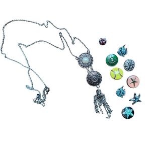 🚨 Sale Ginger Snaps Silvertone Necklace With Extra Snaps